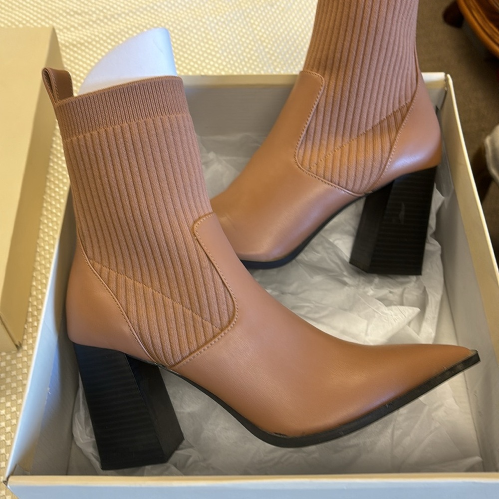 Open Edit Rafael Pointed Toe Bootie New without tags - Picture 2 of 4